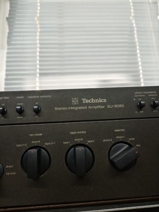 Усилвател TECHNICS SU-8080