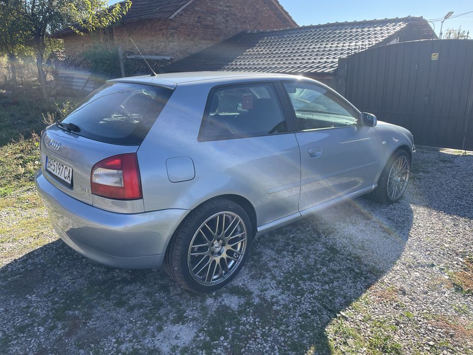 Продавам АУДИ А3 1.8Т