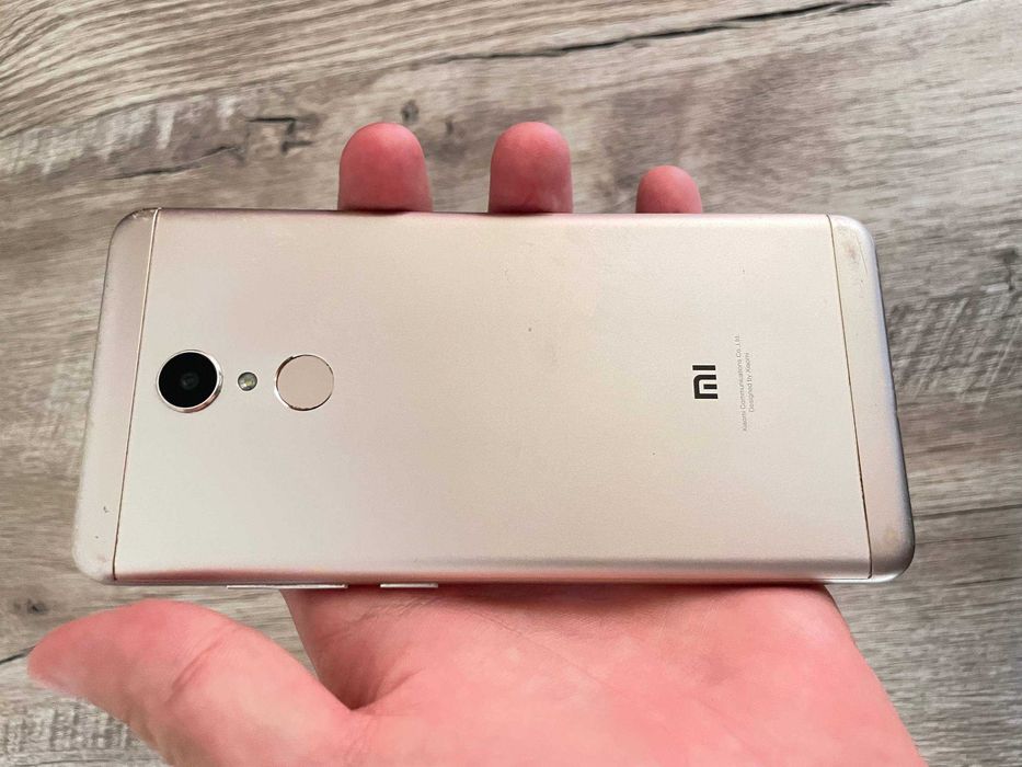 Redmi 5 16/2 o'rta holatda