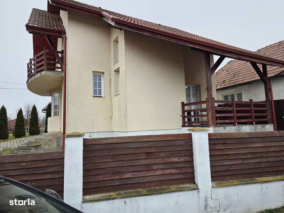 Casa noua Cerghid, teren 420 mp , gard facut, utilata si mobilata