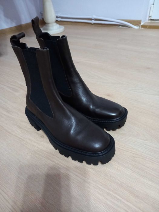 Ghete noi Zara, marime 38