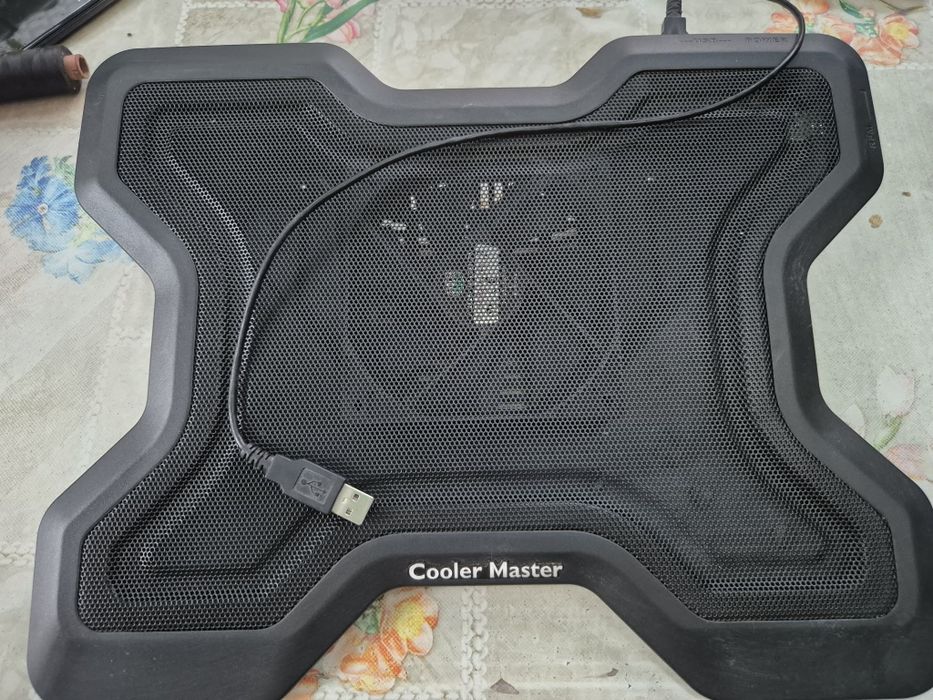 Stand / Stand de răcire laptop Cooler Master (Cooling Pad)