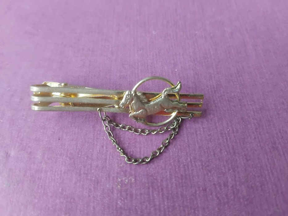 Щипка за вратовръзка / Игла за вратовръзка