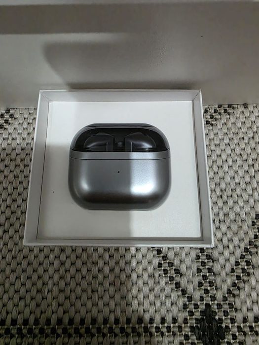 Продам наушники Samsung Bads 3