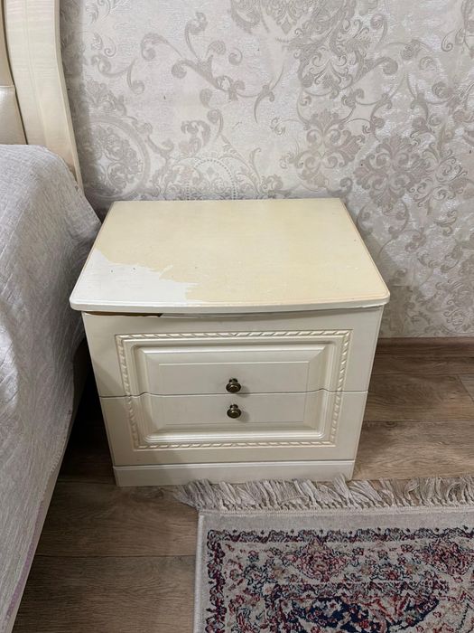 Продам спальный гарнитур
