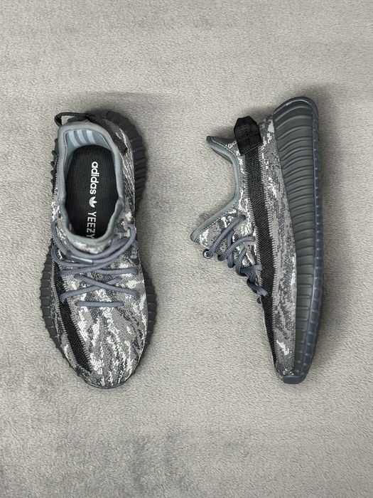 Yeezy 350 Dark Salt (PREMIUM)