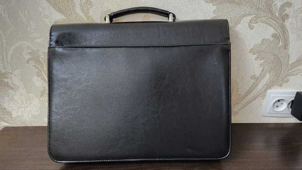 Классический портфель академический черный аккуратный стильный