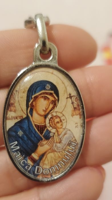 Breloc pentru chei Maica Domnului