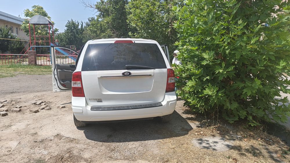 Kia carnaval avtomat
