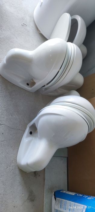 Продавам 6 броя тоалетни чинии Ideal Standart