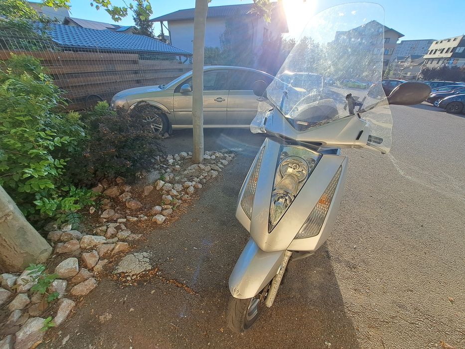 Vând Honda Pantheon 125cc 4T