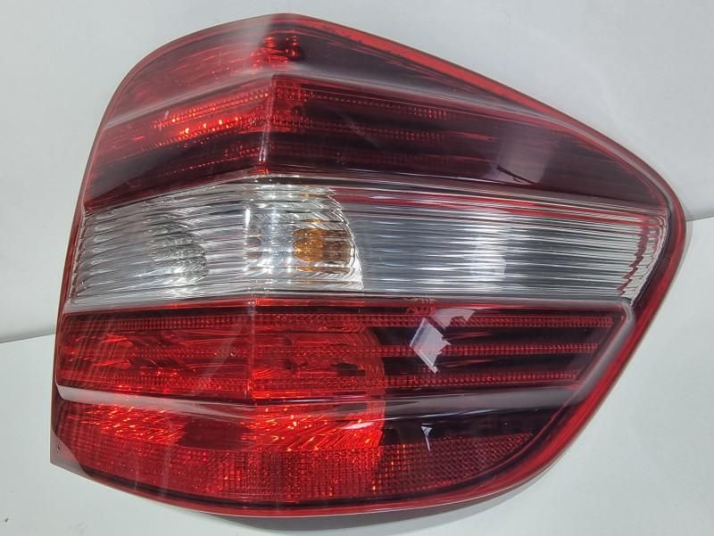 Stop dreapta aripa Mercedes ML w164 facelift A1649061200