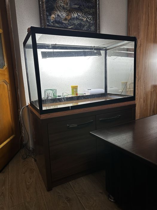 Продам аквариум террариум