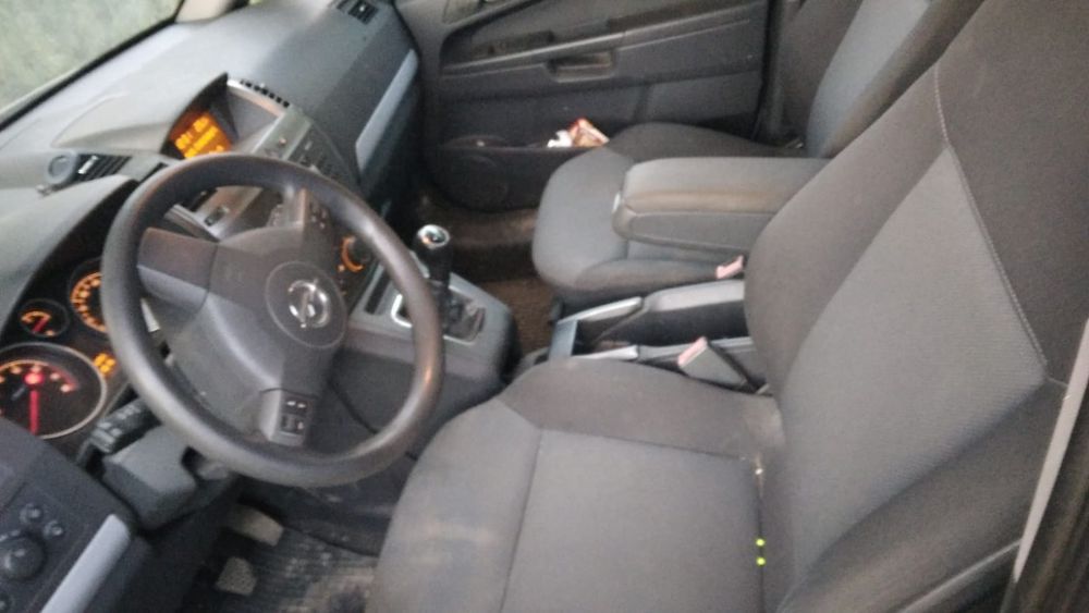 Opel zafira b benzină 1.6