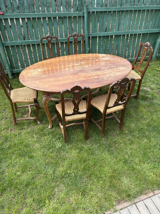 Masa  lemn masiv. 6 persoane. +scaune