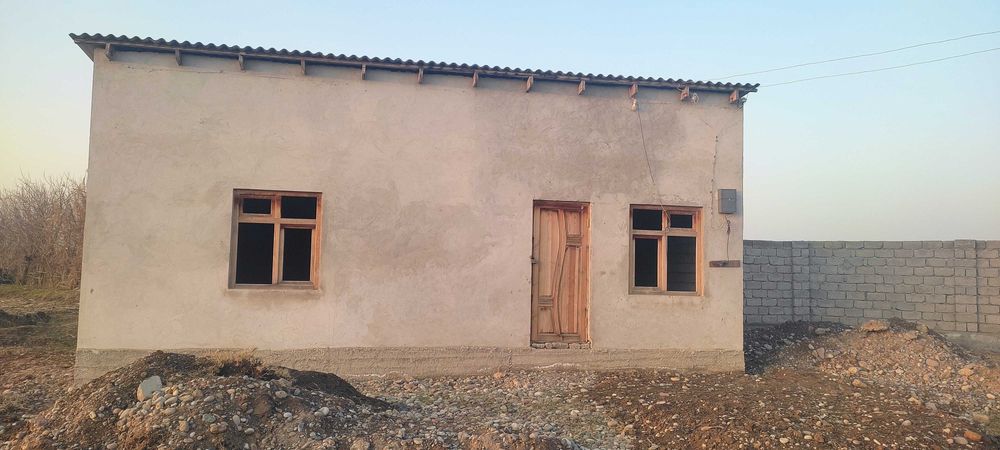 Продам участок 13 соток с домом!дом в черновом отделке 2 комнаты!