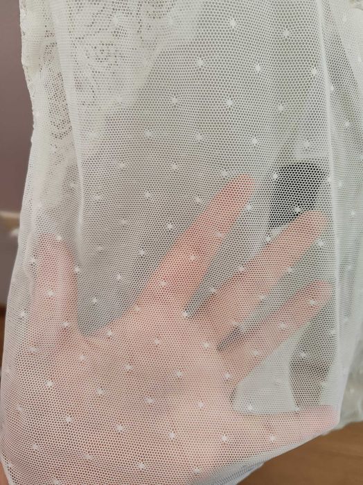 Бяло дантелено боди