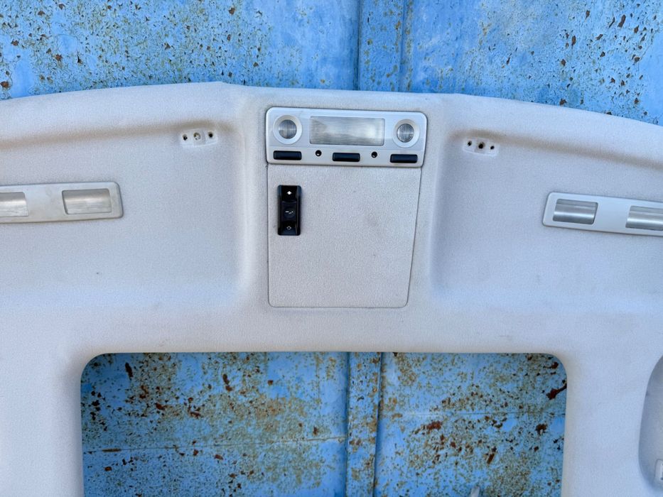 Продам потолок под люк на bmw e39