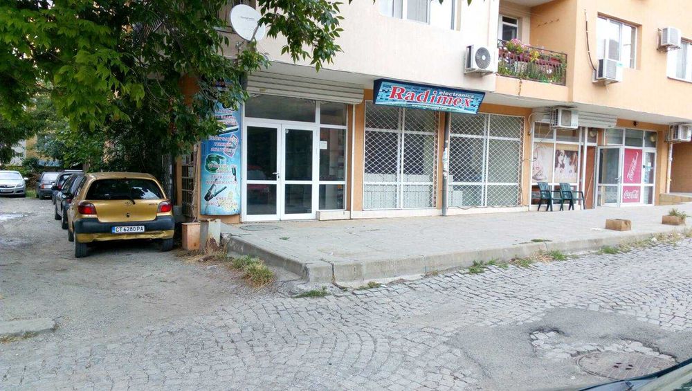 Дава се под наем Магазин в Бургас, Център - 230 кв.м за 979.2 € - Снимка #2