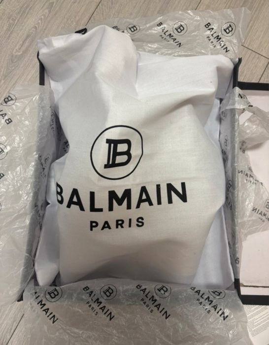 Balmain unicorn