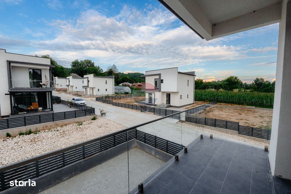 Casă tip duplex, P+1E, 174mp construiți — Budeasa Mare, Argeș