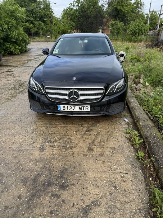 Mercedes E, motor defect