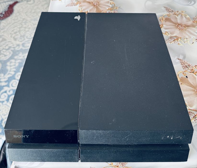 PlayStation 4 Fat 500GB | FIFA 23, GTA V, UFC 4