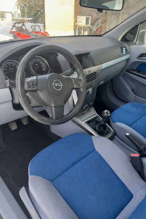 Opel Astra H - 1.6 benzina - 2004
