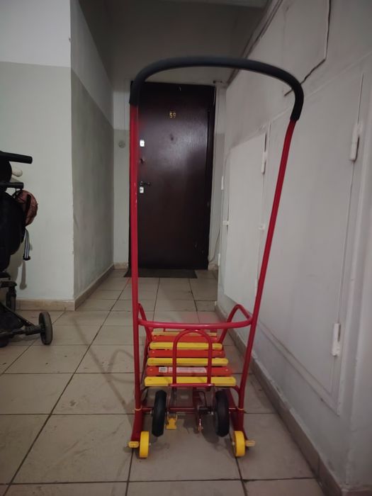 Продаю санки едят и на асфальте