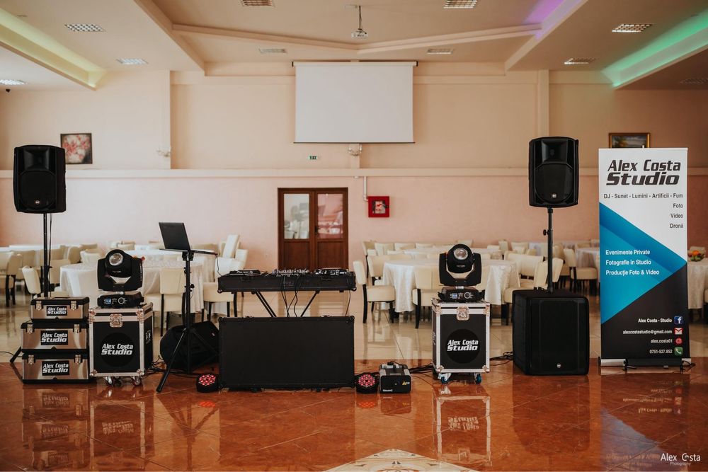 3 Beam 7R 230W + Flightcase & Schelă lumini