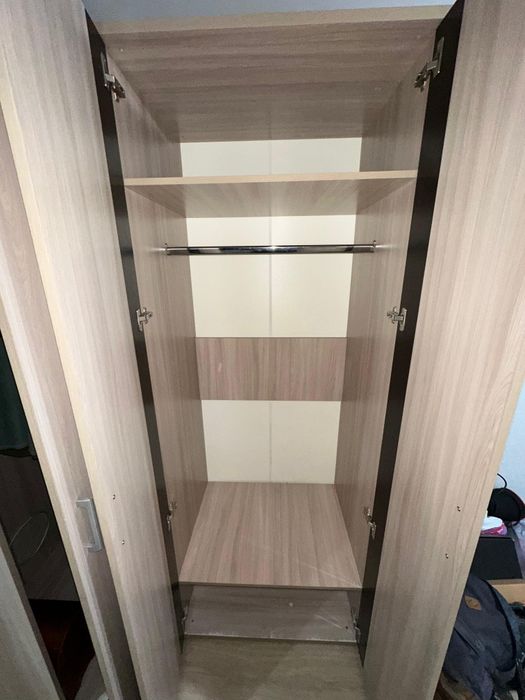 Продам шкаф угловой