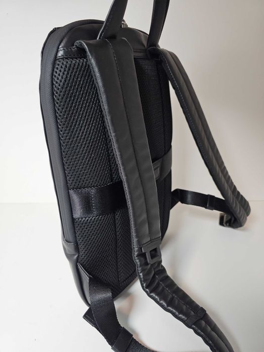 Луксозни Кожени Раници, бизнес чанти- Piquadro, The Chesterfield Brand