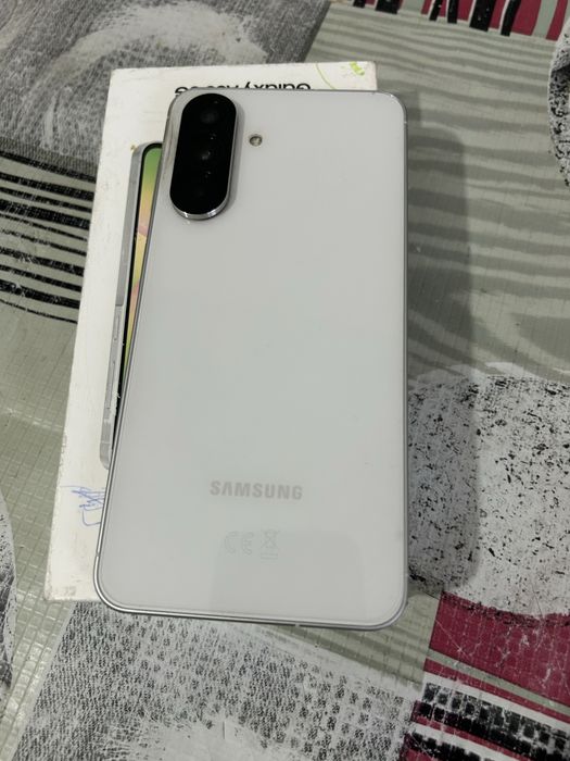 Vand Samsung Galaxy A 56. 5g. Stare ca nou! Pret 1150ron. Neg.tel.074418465trei