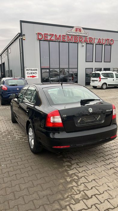 Dezmembram Skoda Octavia 2 1.6 diesel din 2011