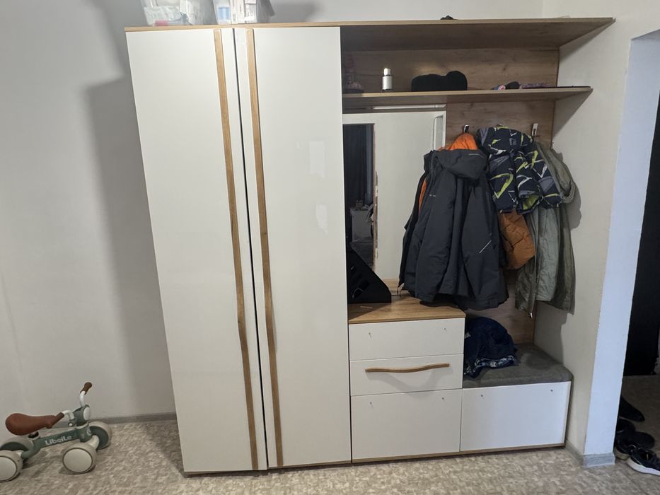 Продам красивую прихожку