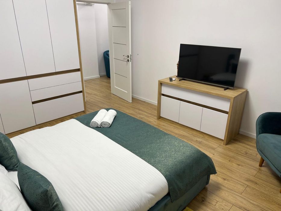 Inchiriez apartament cu 2 camere - ELECTRIC si UNTOLD