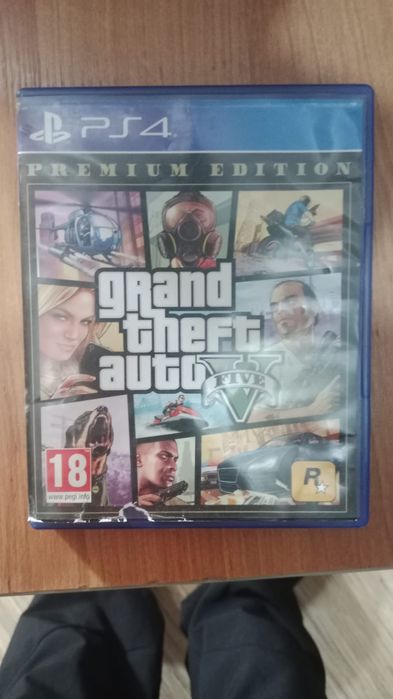 Диск на PS4 , GTA