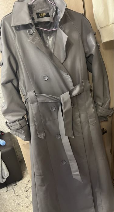 Продам кожанный тренч