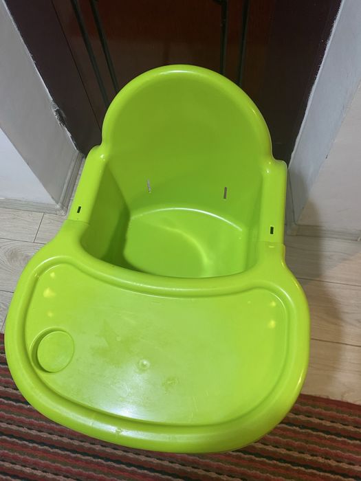 Scaun de masă bebe