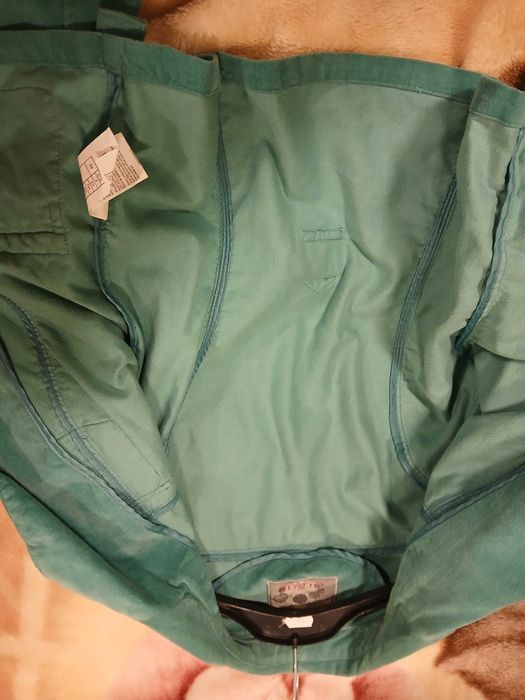 Haine diferite de vanzare