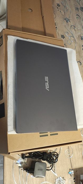 Laptop asus nou intel, nvme ssd, ddr4
