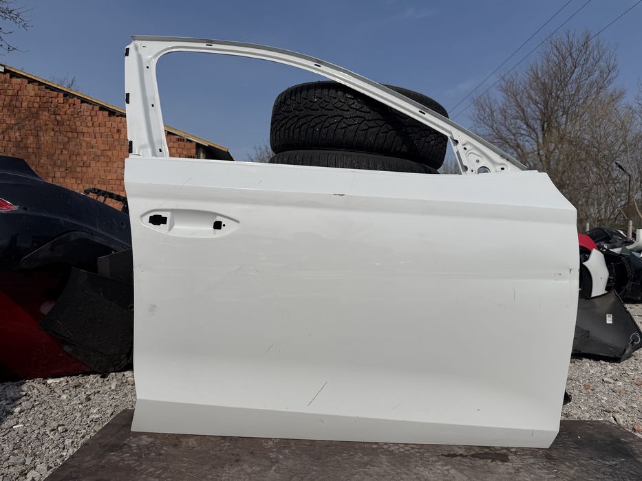 Врата Skoda Octavia 4 2020 год.-