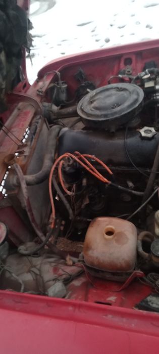 Baz 2106 sotiladi 1990 yili mator karobka most  zor