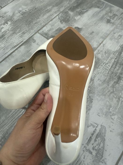 Продам новые туфли