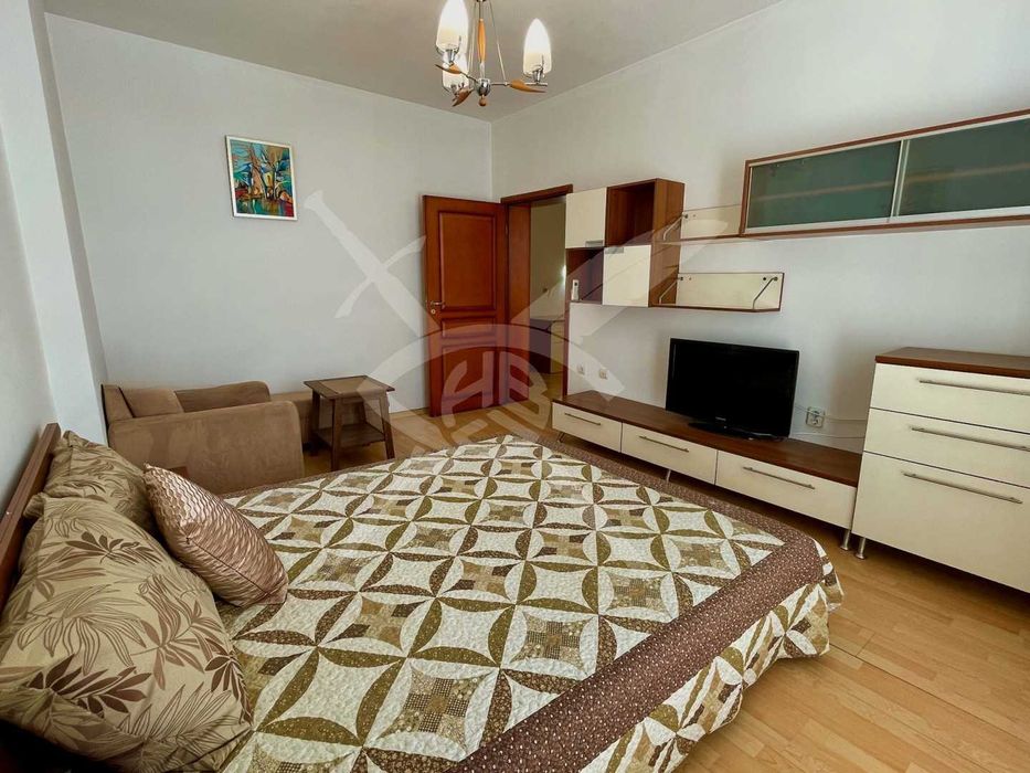 Дава се под наем Тристаен апартамент в София, Център - 77 кв.м за 747.66 € - Снимка #11