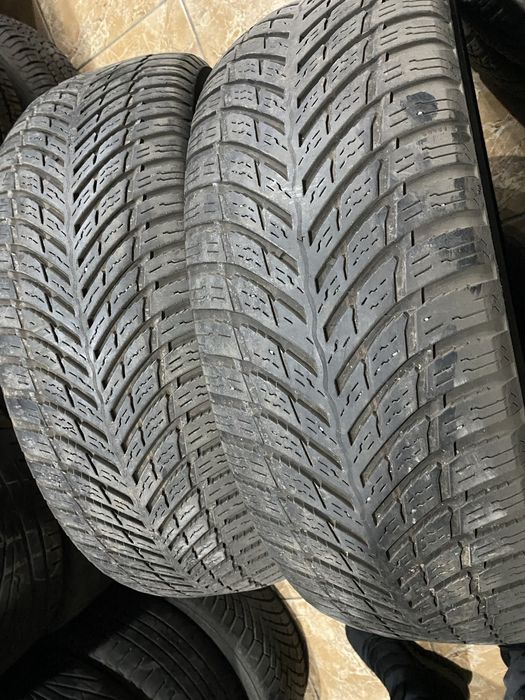 Шины Germany  235/65/17,  2шт