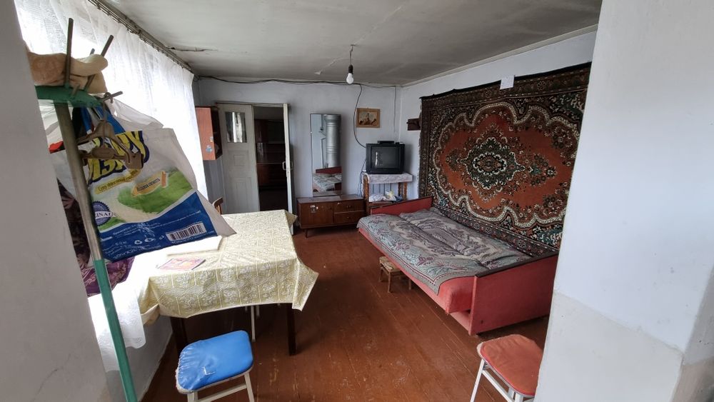 Продается дом 4 соток 6 комнат фасад дома 20 метров. Ориентир Гелён.