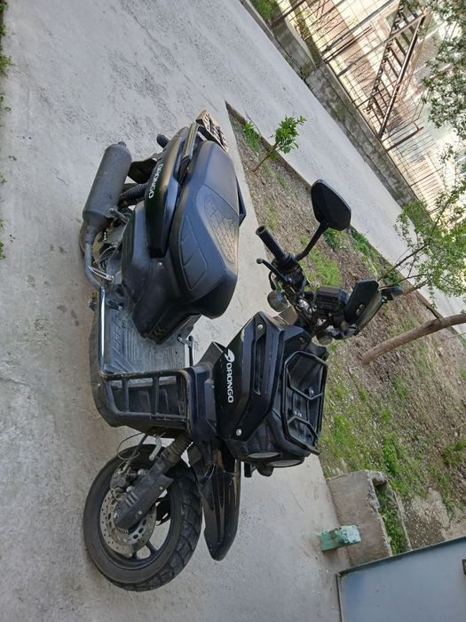 Drongo tank skuter