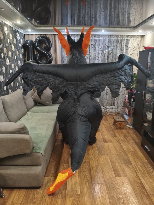 Продам костюм дракона