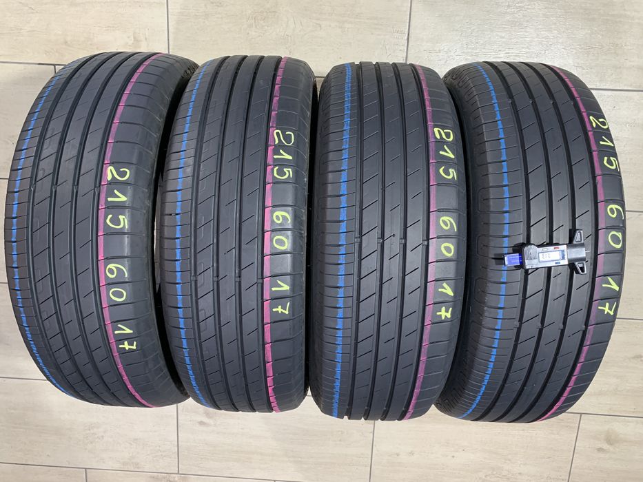 Set 215 60 17 anvelope de vara